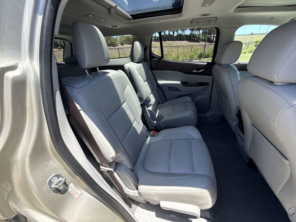 Used 2017 GMC Acadia SLT FWD image 17
