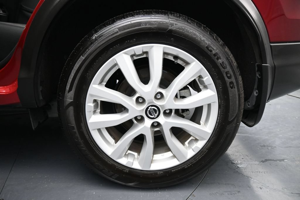 Used 2022 Nissan Rogue Sport SV FWD image 21