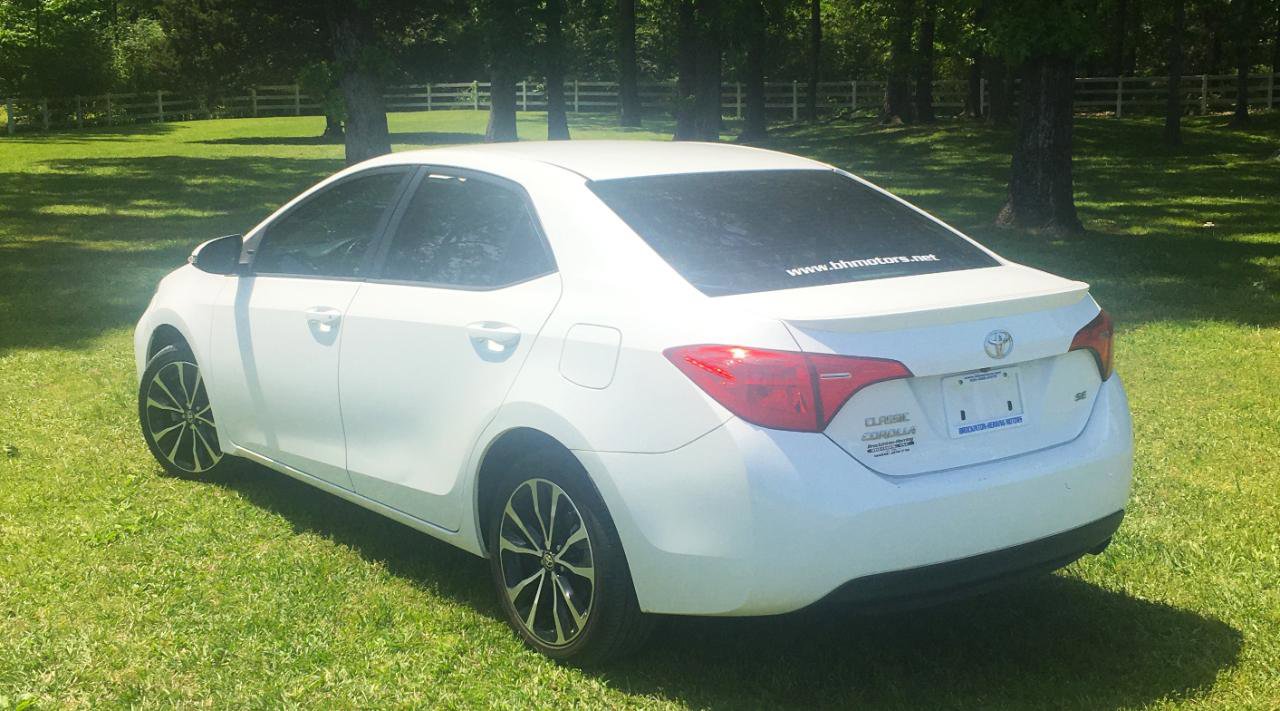 Used 2017 Toyota Corolla SE FWD image 4