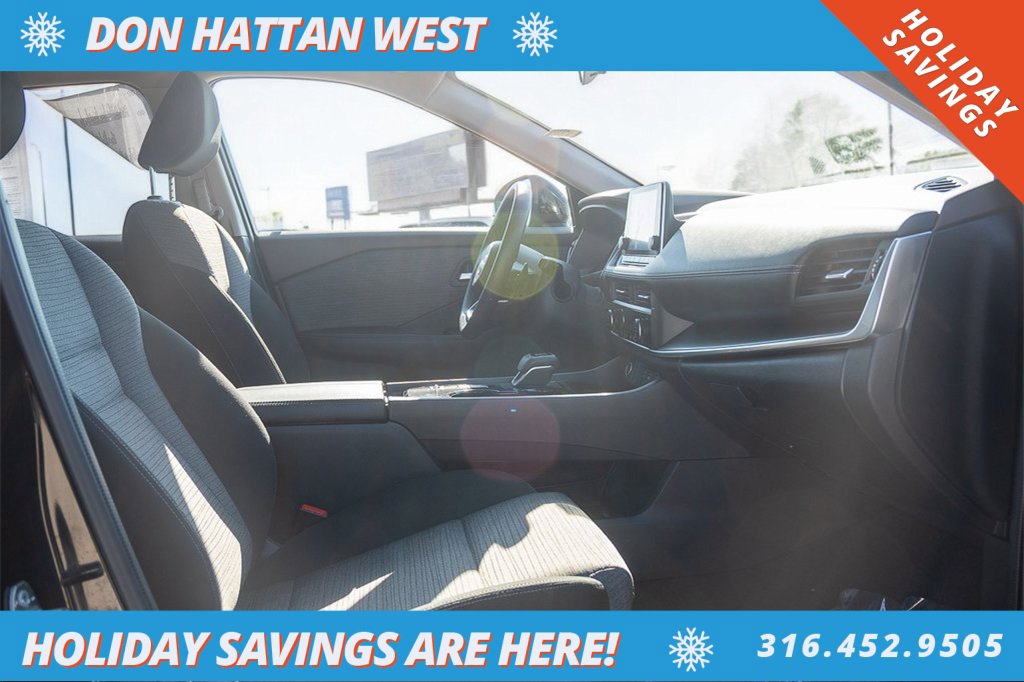 Used 2023 Nissan Rogue SV image 22