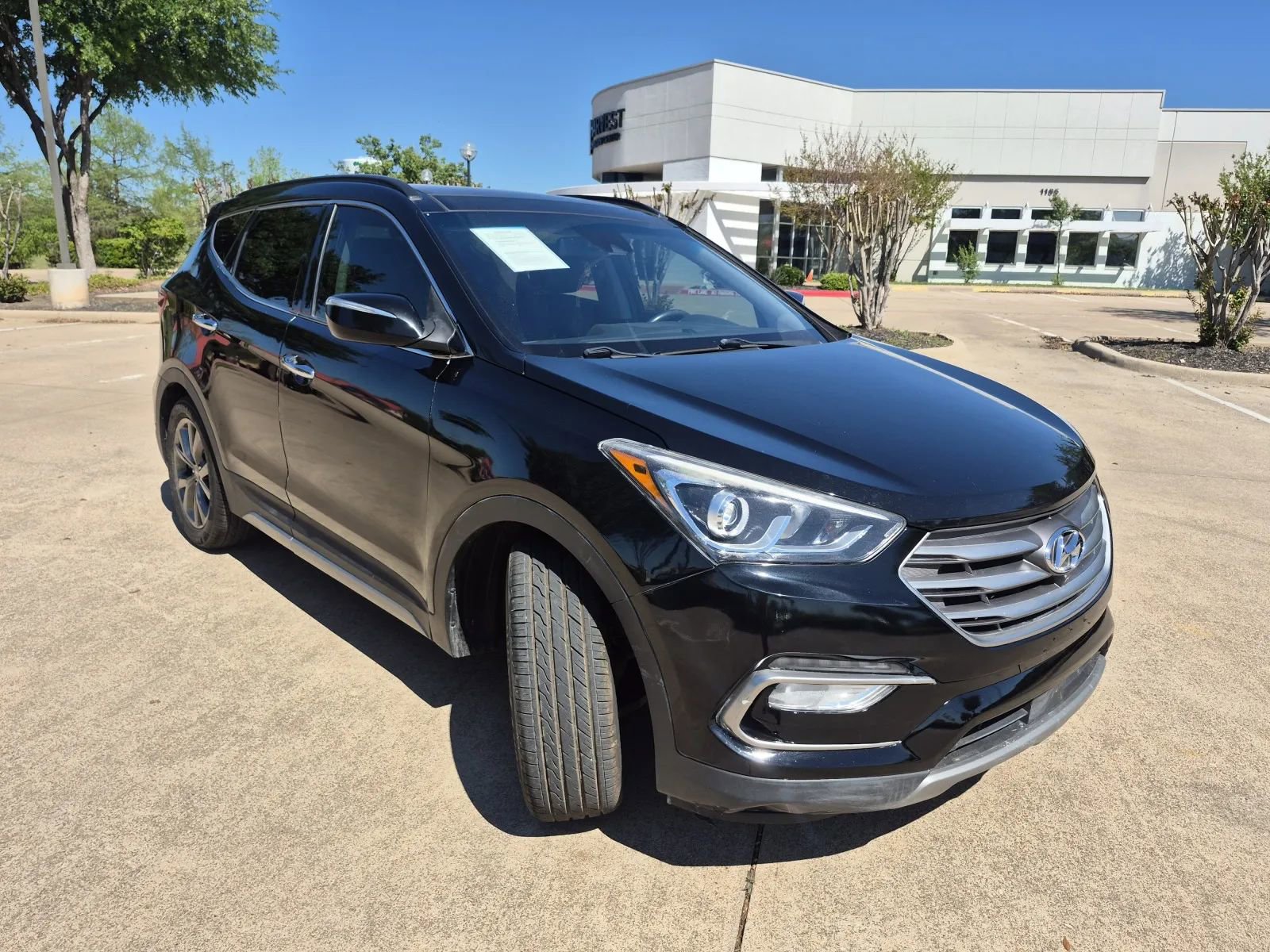 Used 2018 Hyundai Santa Fe Sport w/ 2.0T Ultimate Tech Package 05 FWD image 4