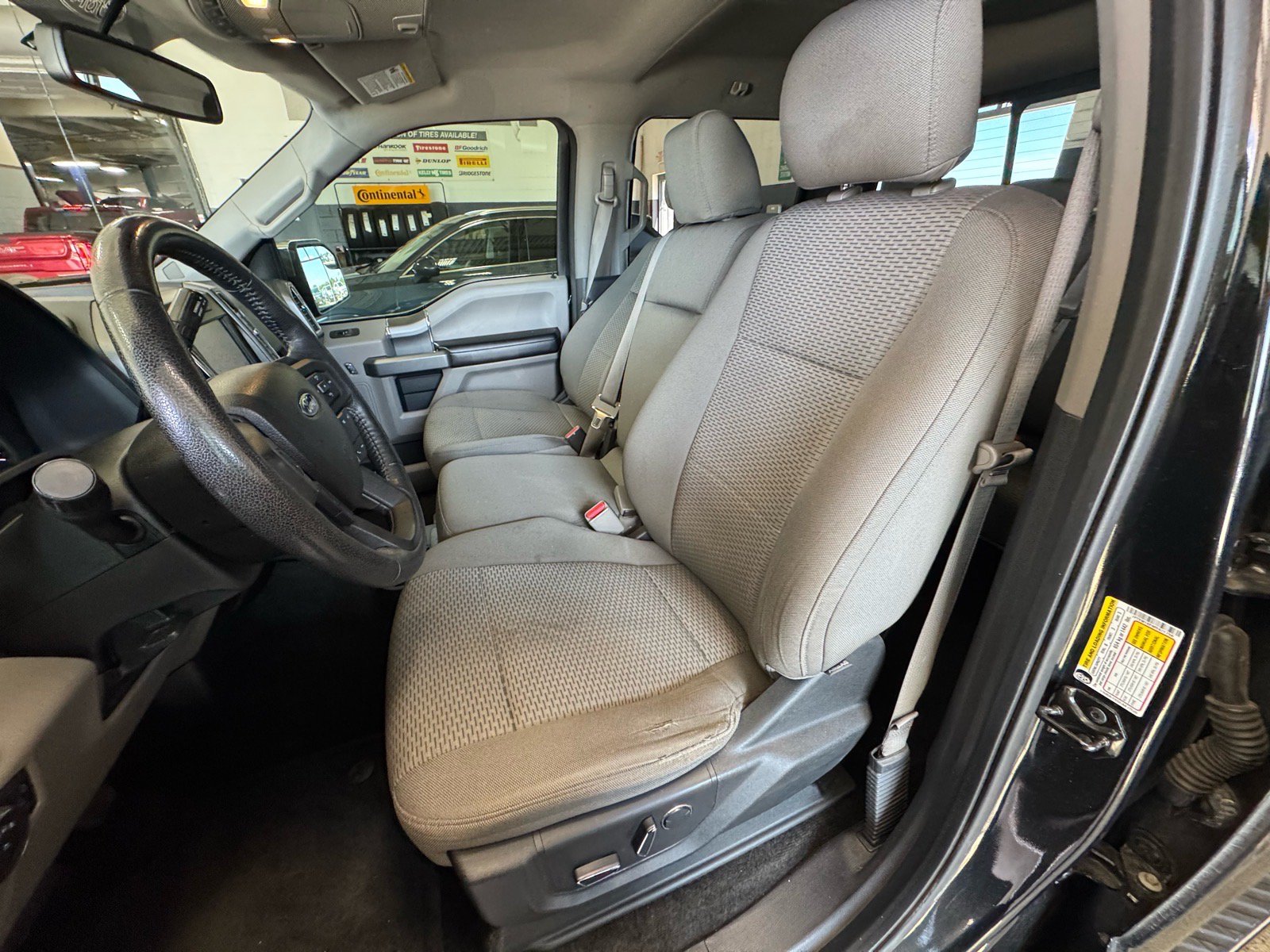 Used 2015 Ford F150 XLT w/ Equipment Group 302A Luxury AWD/4WD image 20
