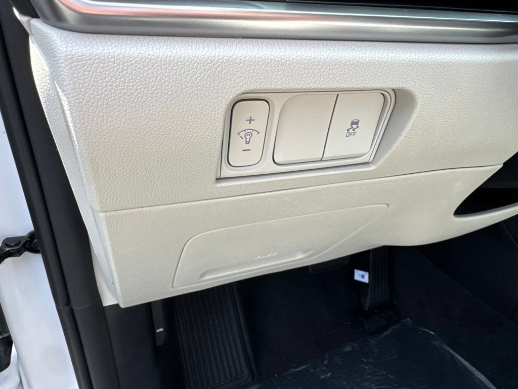 New 2026 Kia Sorento S w/ S Panoramic Sunroof Package FWD image 11
