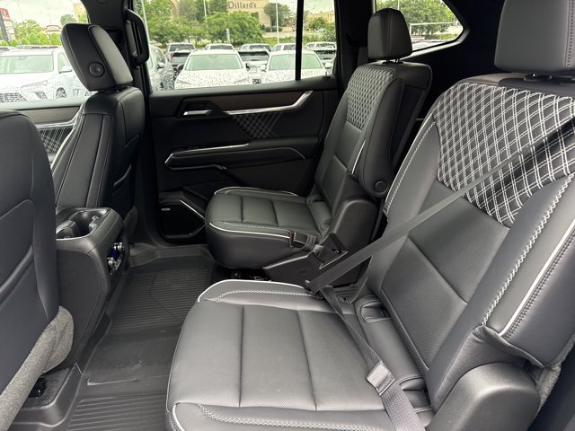 New 2026 GMC Acadia Denali w/ Super Cruise Package FWD image 6