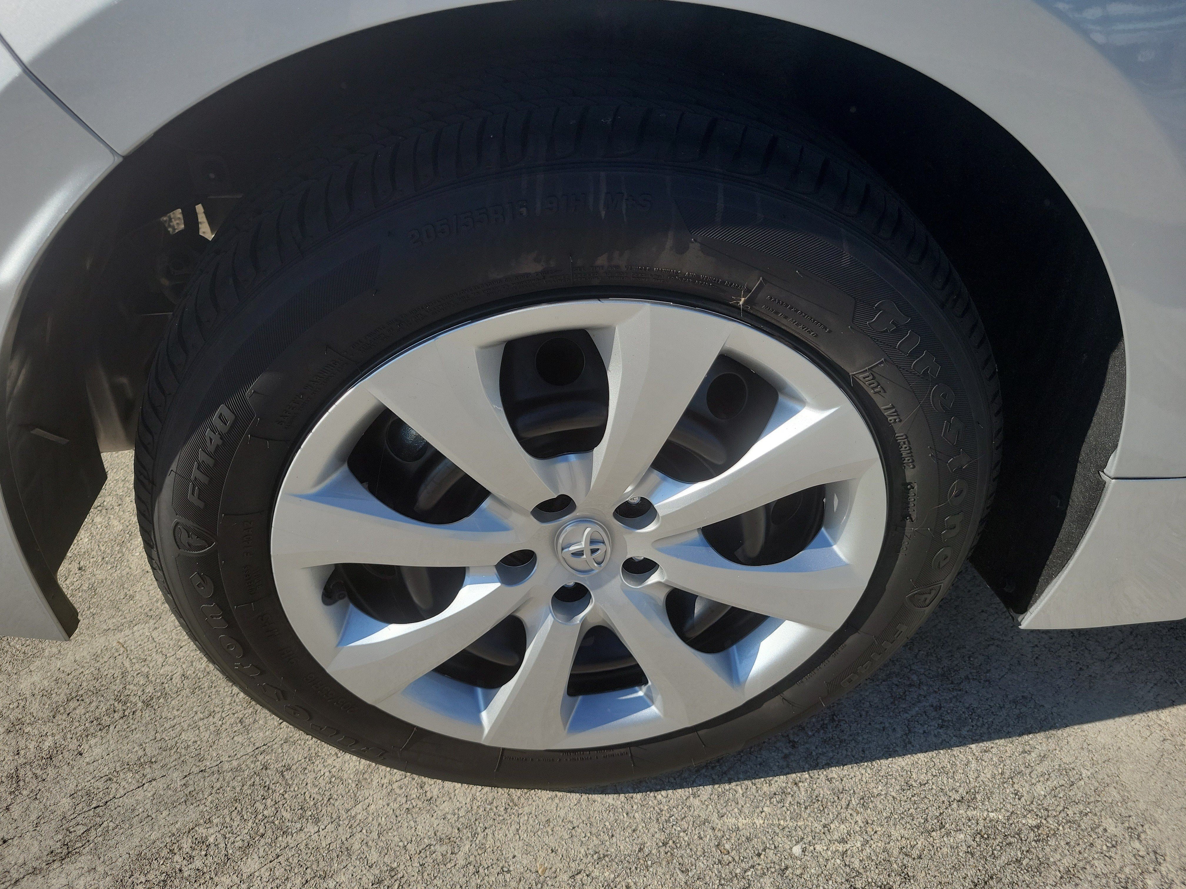 Used 2024 Toyota Corolla LE FWD image 8