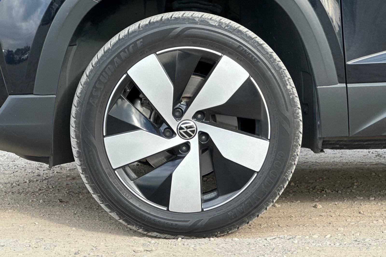 Certified 2023 Volkswagen Taos S w/ Driver Assistance Package AWD/4WD image 24