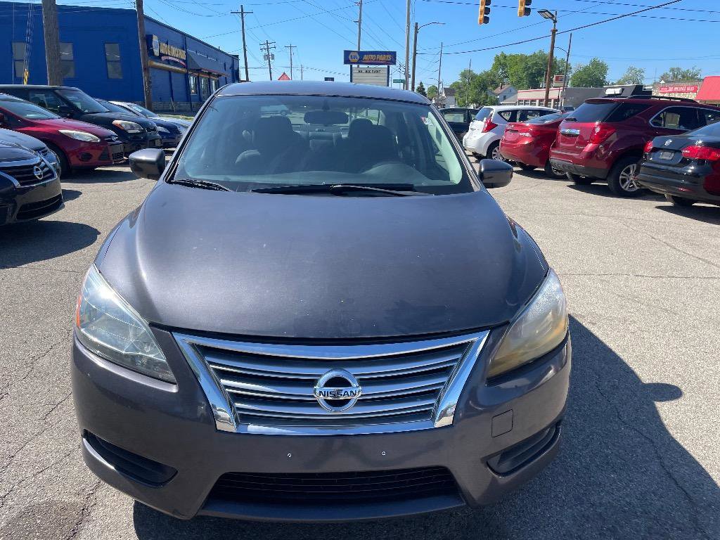Used 2014 Nissan Sentra SV image 2