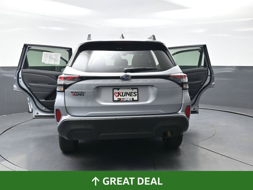 Used 2025 Subaru Forester Premium AWD/4WD image 59