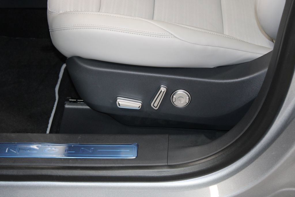 New 2026 Lincoln Nautilus Reserve image 21