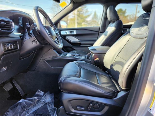 Certified 2024 Ford Explorer ST w/ Equipment Group 401A image 20