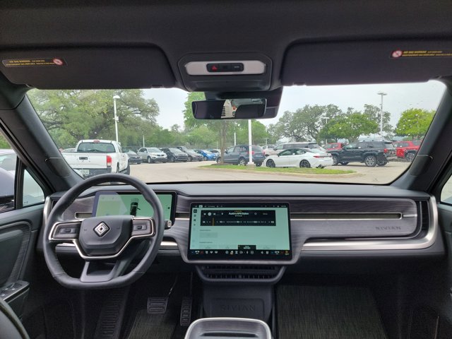 Used 2025 Rivian R1T Adventure AWD/4WD image 16