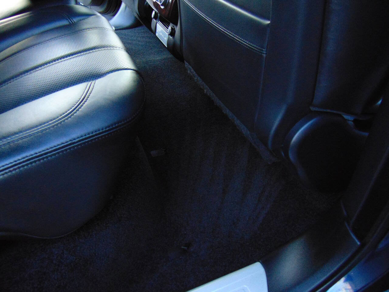 Used 2017 Land Rover Range Rover HSE image 16