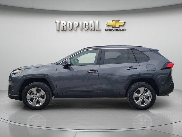 Used 2023 Toyota RAV4 XLE w/ Convenience Package FWD image 2