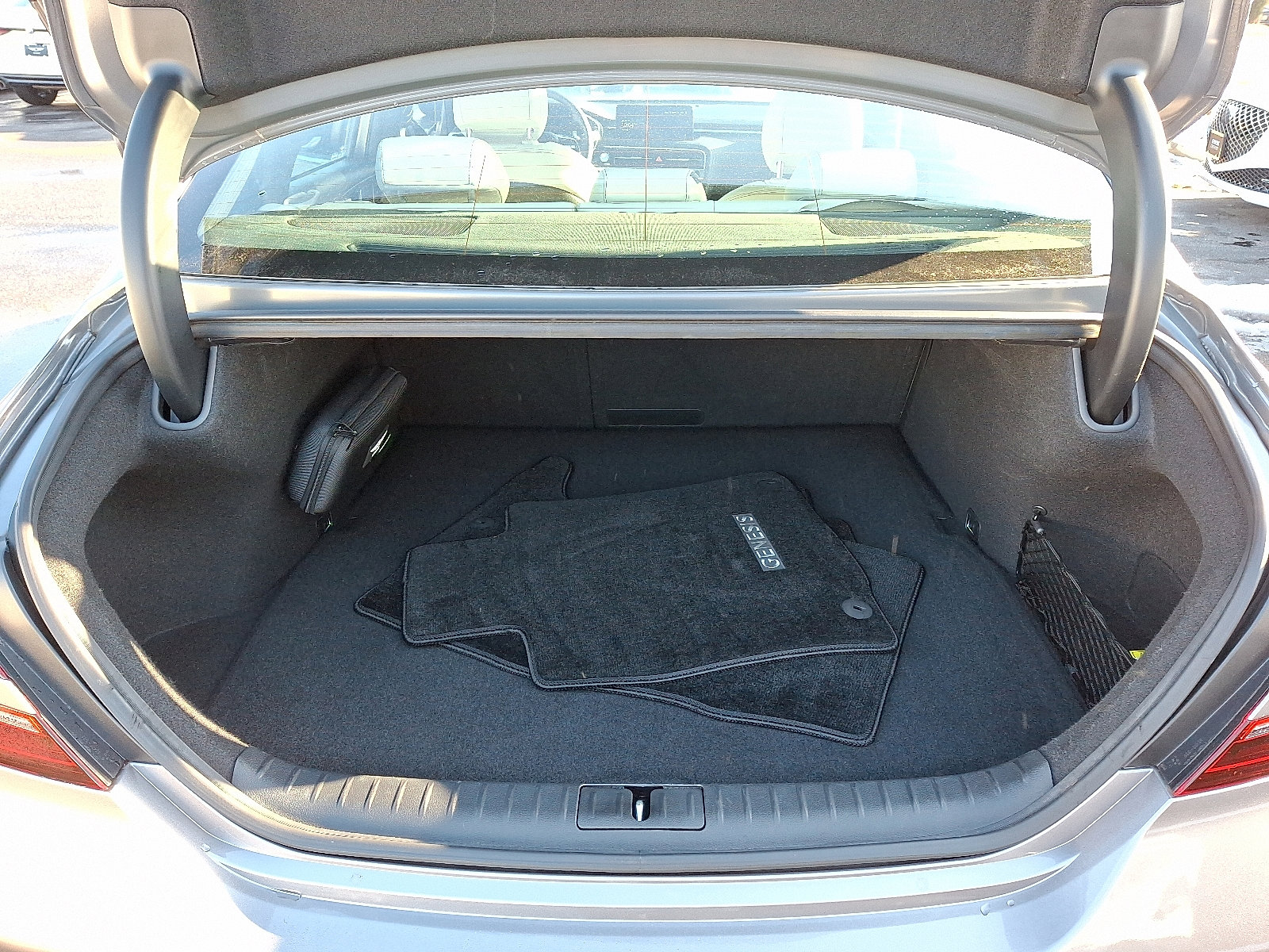 Certified 2024 Genesis G70 3.3T Advanced image 30