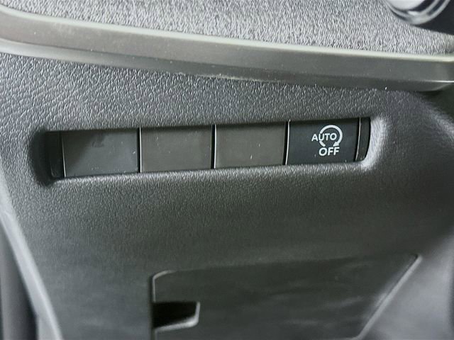 Used 2026 Nissan Kicks SV image 14