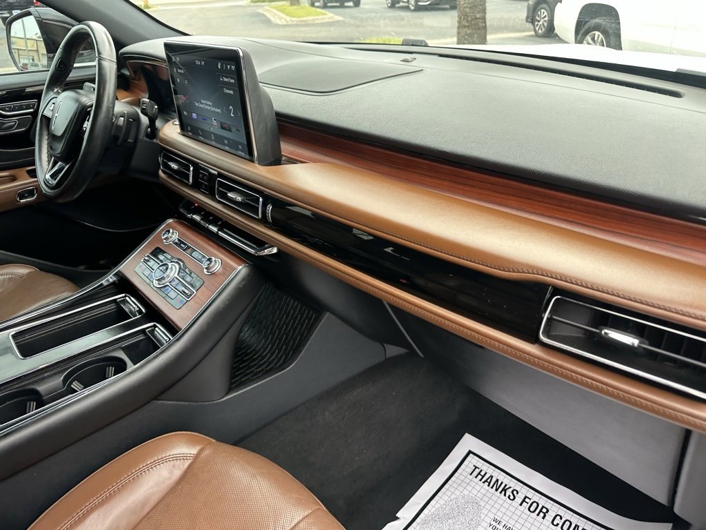Used 2022 Lincoln Aviator Reserve w/ Elements Package Plus image 23