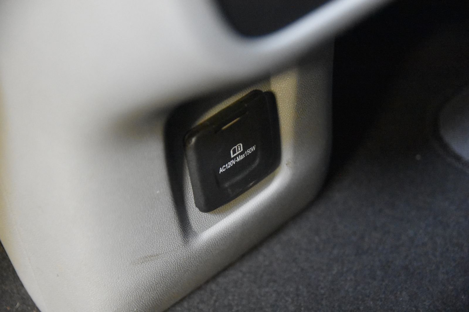 Used 2023 GMC Terrain SLT FWD image 35