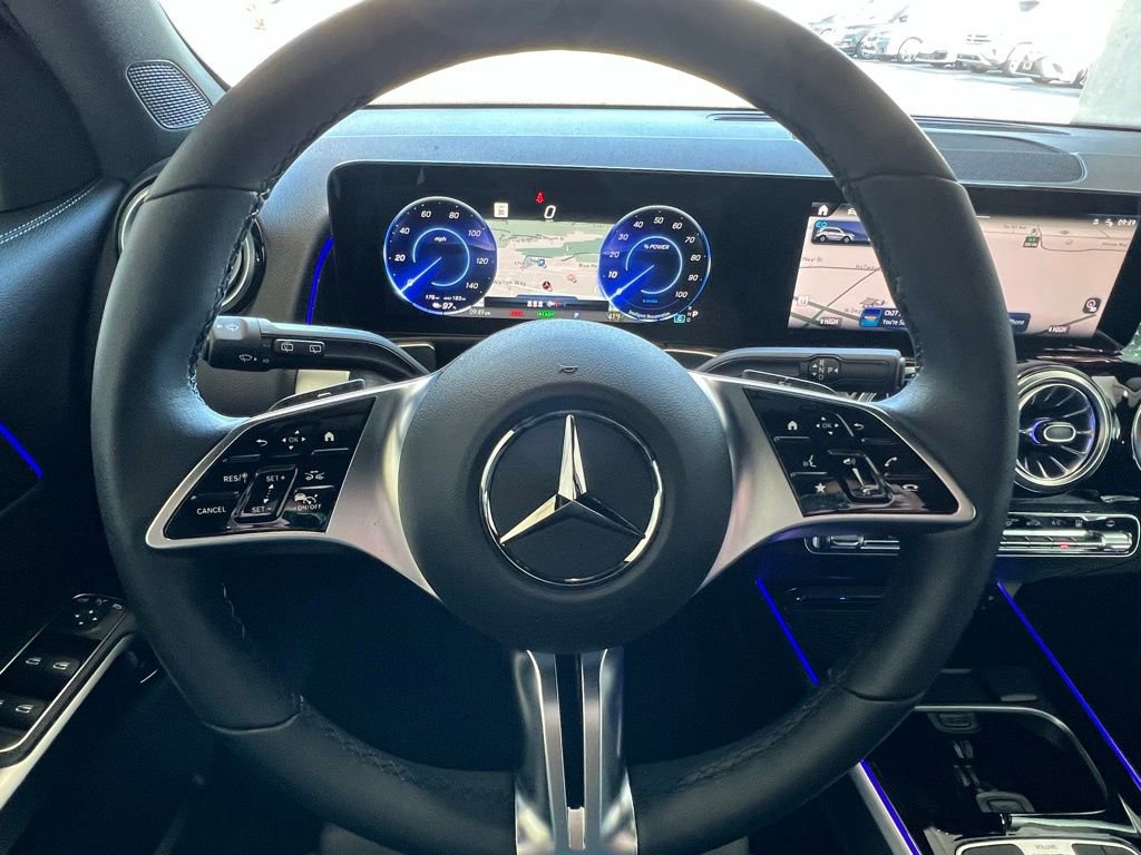 Certified 2024 Mercedes-Benz EQB 300 4MATIC image 11