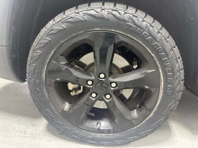 Used 2024 Jeep Grand Cherokee L Limited w/ Luxury Tech Group II RWD image 6