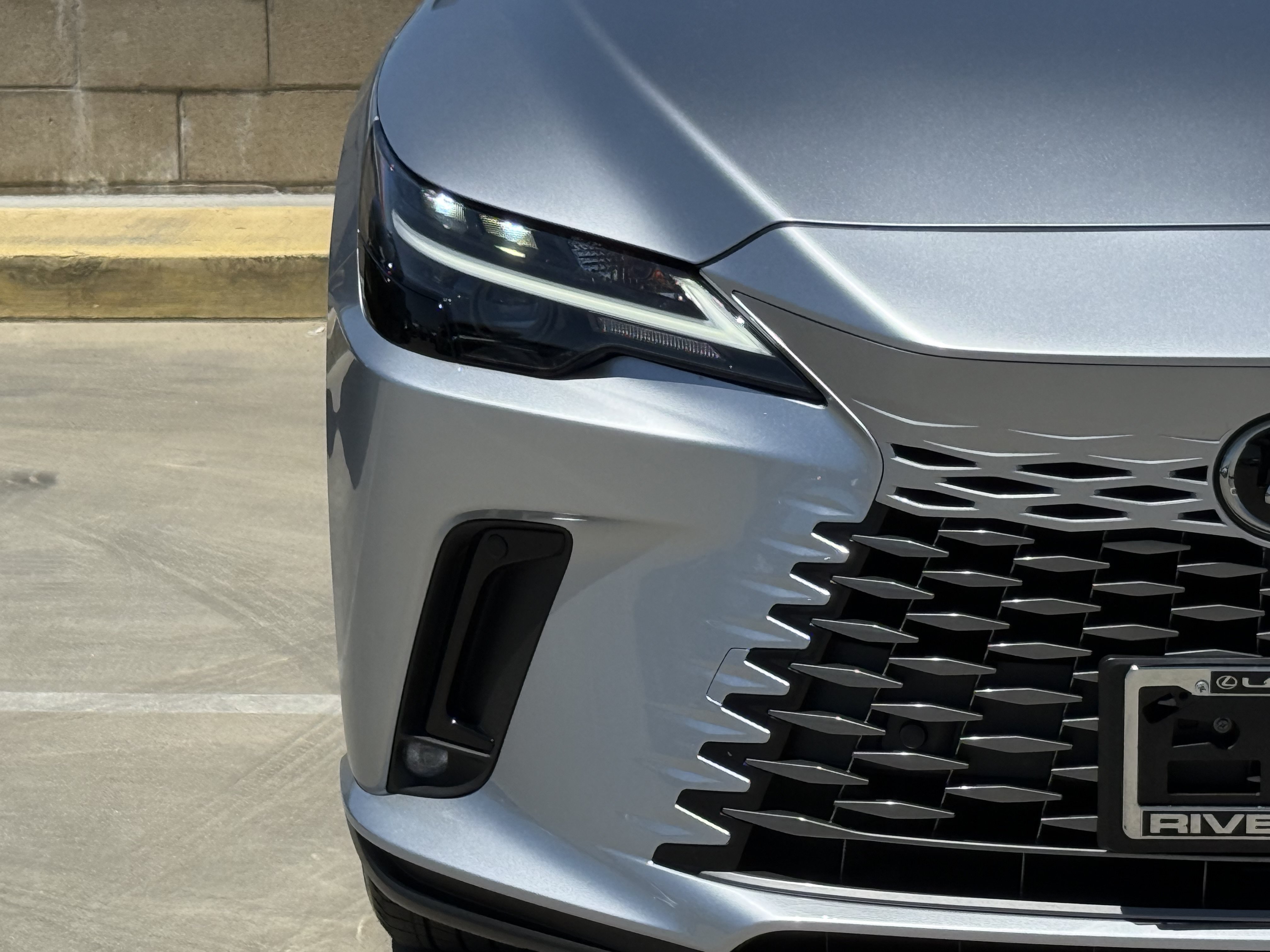 Certified 2025 Lexus RX 350 Premium w/ Accessory Package FWD image 7
