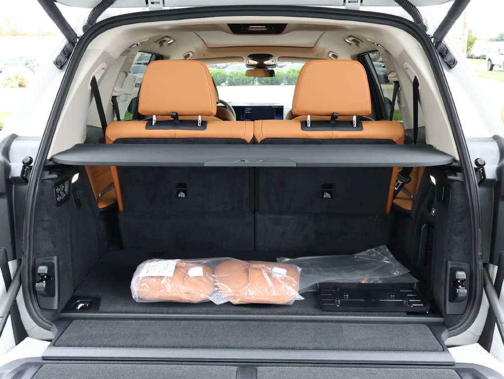 New 2027 BMW X7 xDrive40i AWD/4WD image 18