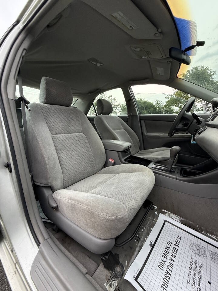 Used 2004 Toyota Camry LE FWD image 17