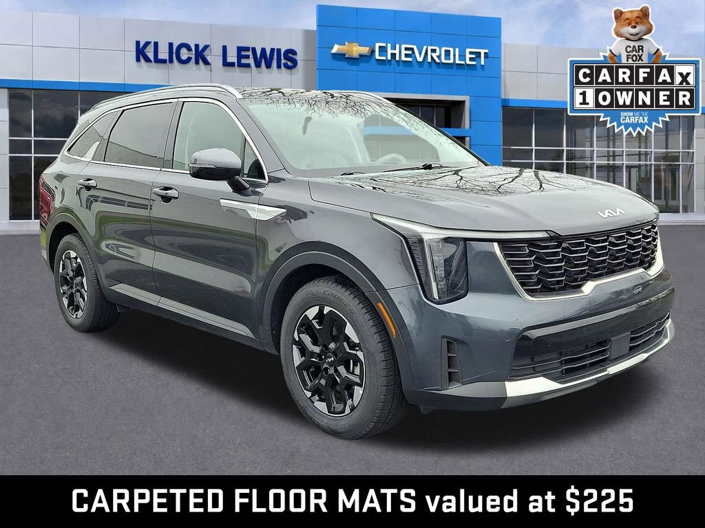 Used 2024 Kia Sorento S image 1