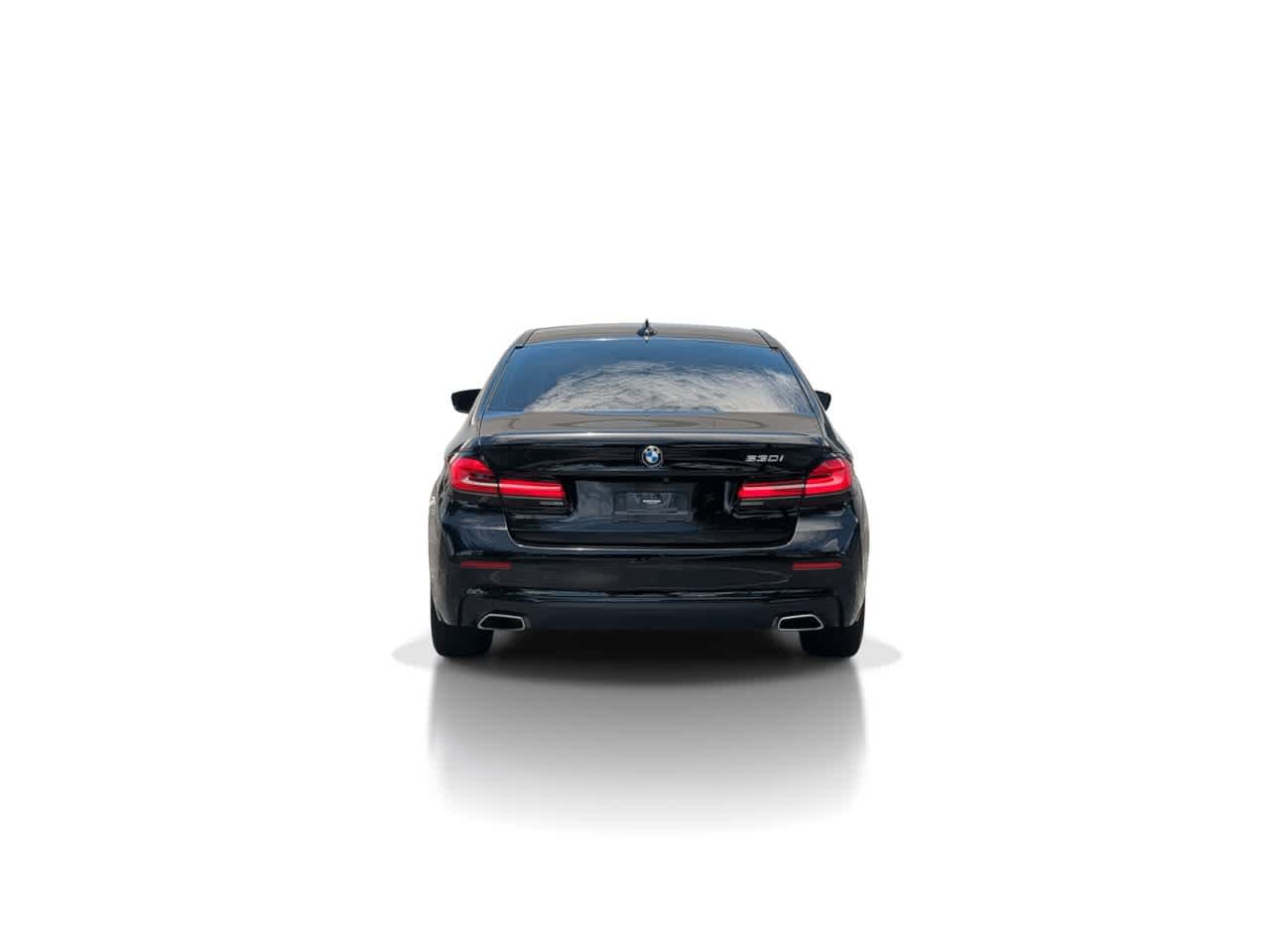 Used 2022 BMW 530i w/ M Sport Package RWD image 7