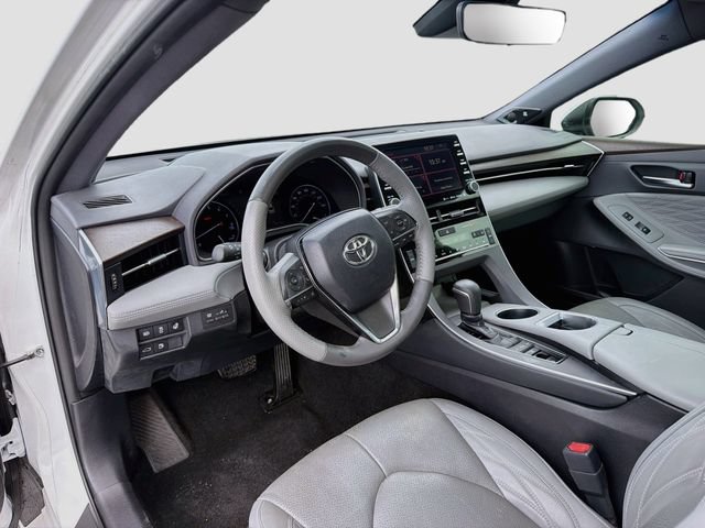 Used 2019 Toyota Avalon Limited FWD image 25