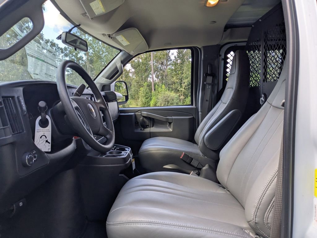 New 2025 Chevrolet Express 2500 w/ Communications Package image 18