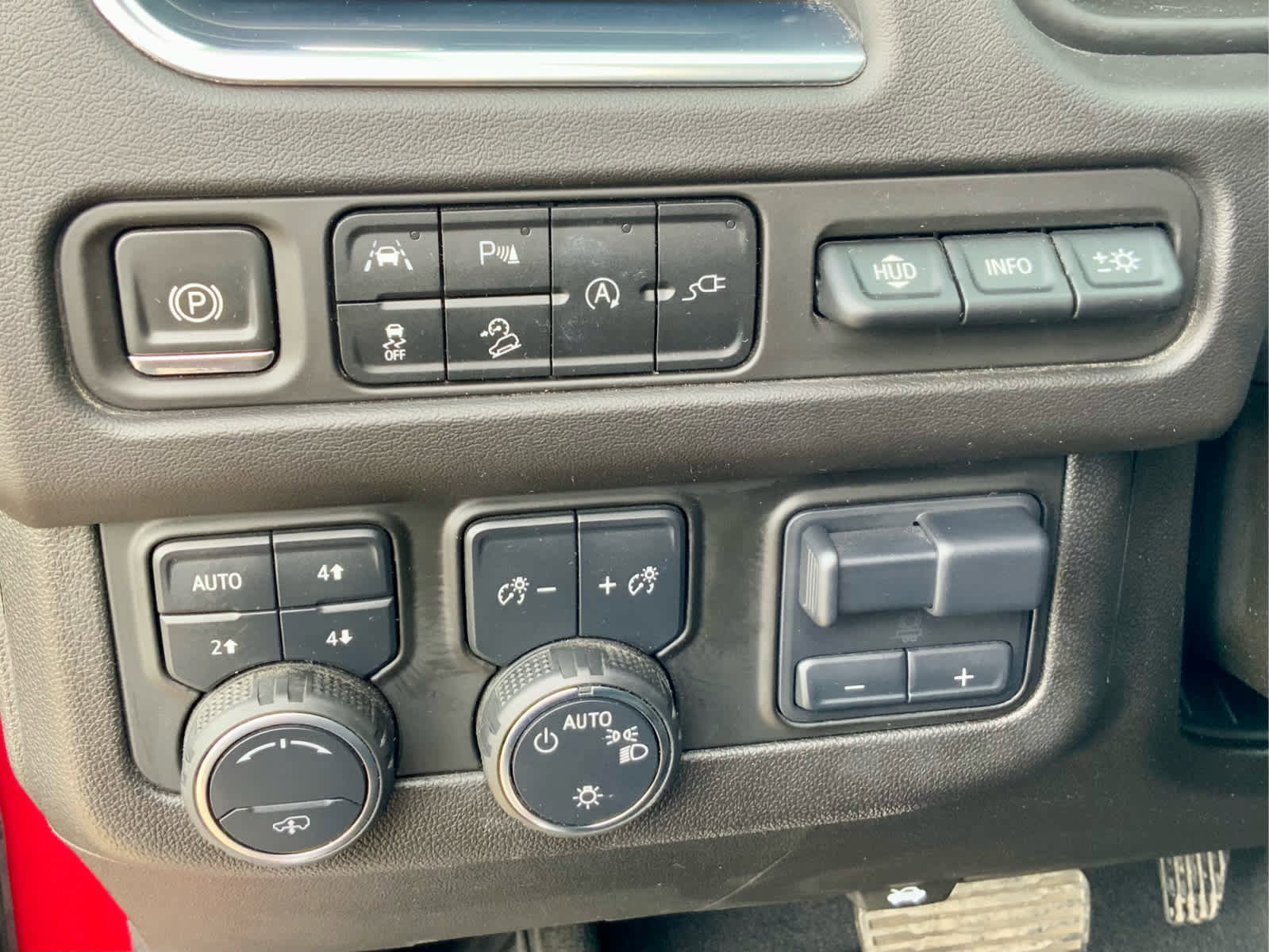 Used 2021 Chevrolet Suburban High Country image 50