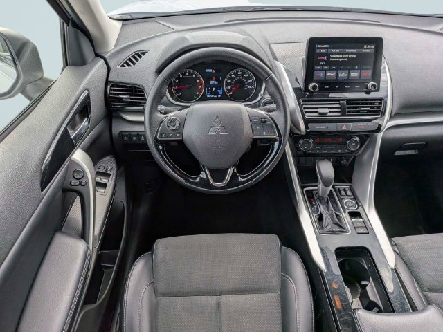 Used 2025 Mitsubishi Eclipse Cross SE AWD/4WD image 16