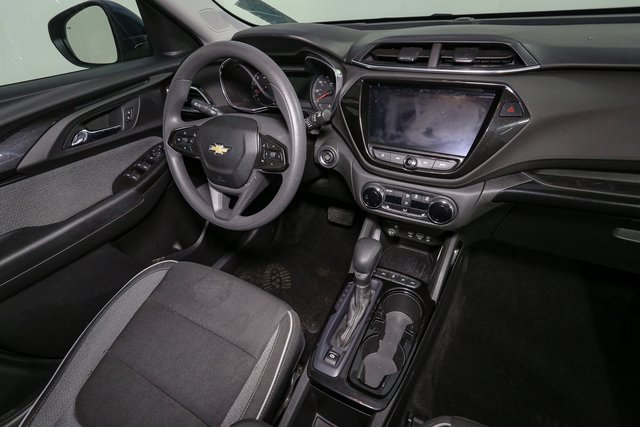 Used 2021 Chevrolet TrailBlazer LT w/ Convenience Package image 17