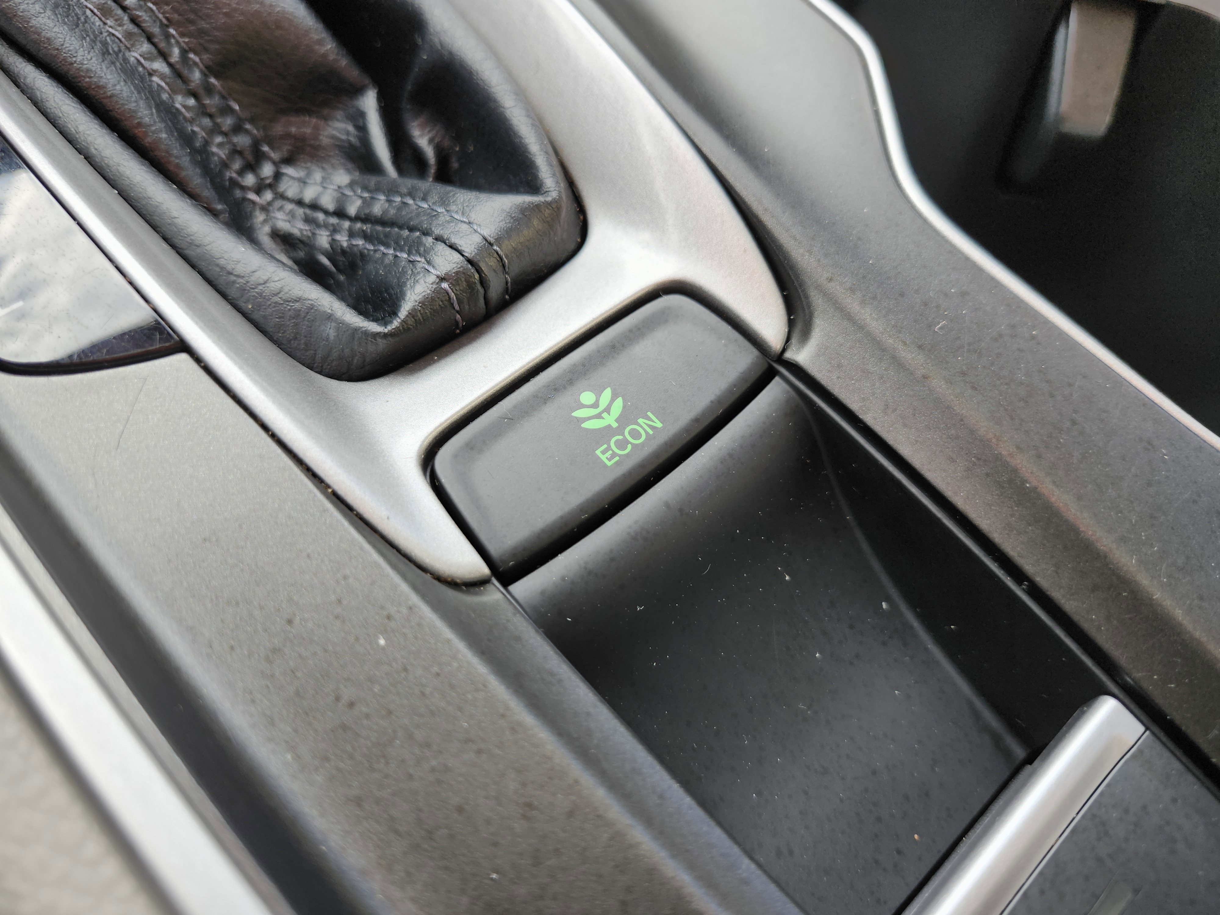 Used 2018 Honda Accord LX image 29