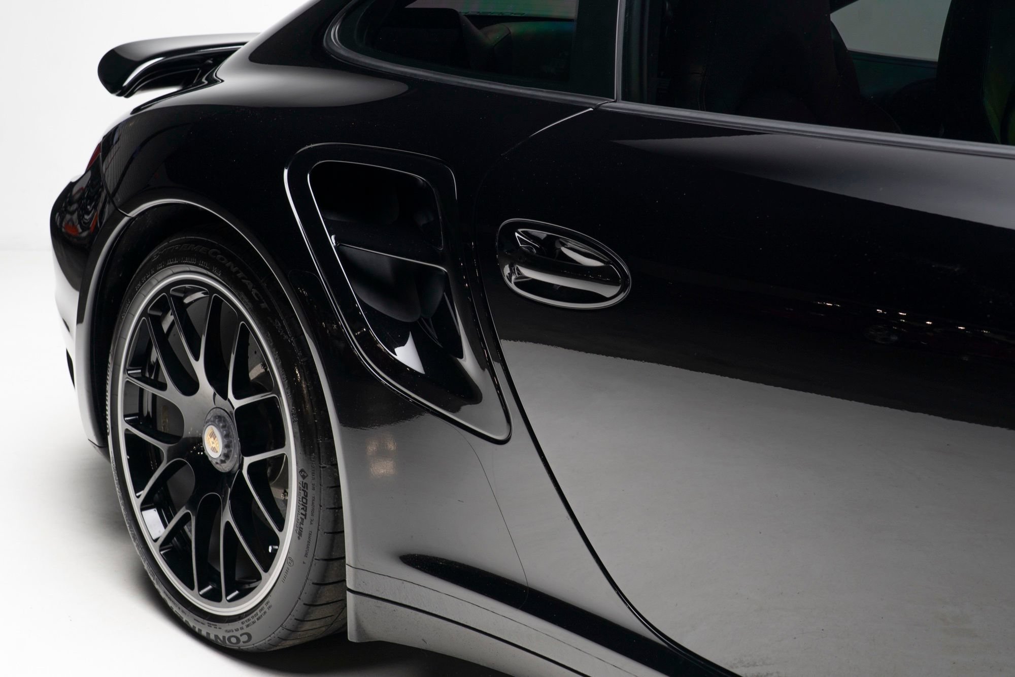 Used 2013 Porsche 911 Turbo S AWD/4WD image 56