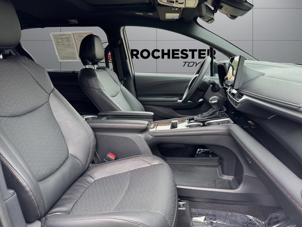 Certified 2026 Toyota Sienna Platinum AWD/4WD image 17