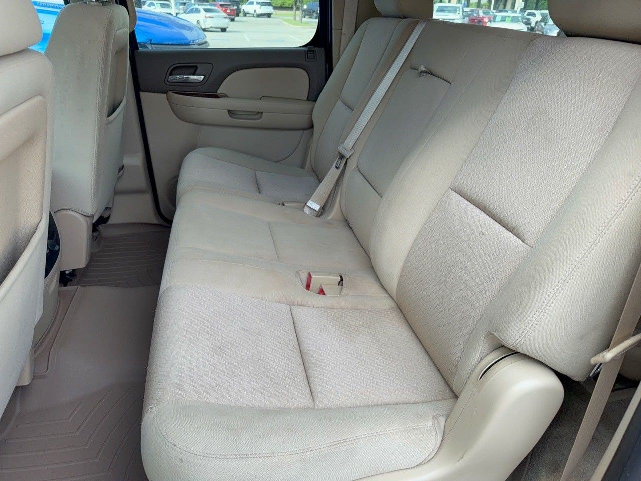 Used 2012 Chevrolet Suburban LS w/ Convenience Package 1 RWD image 21