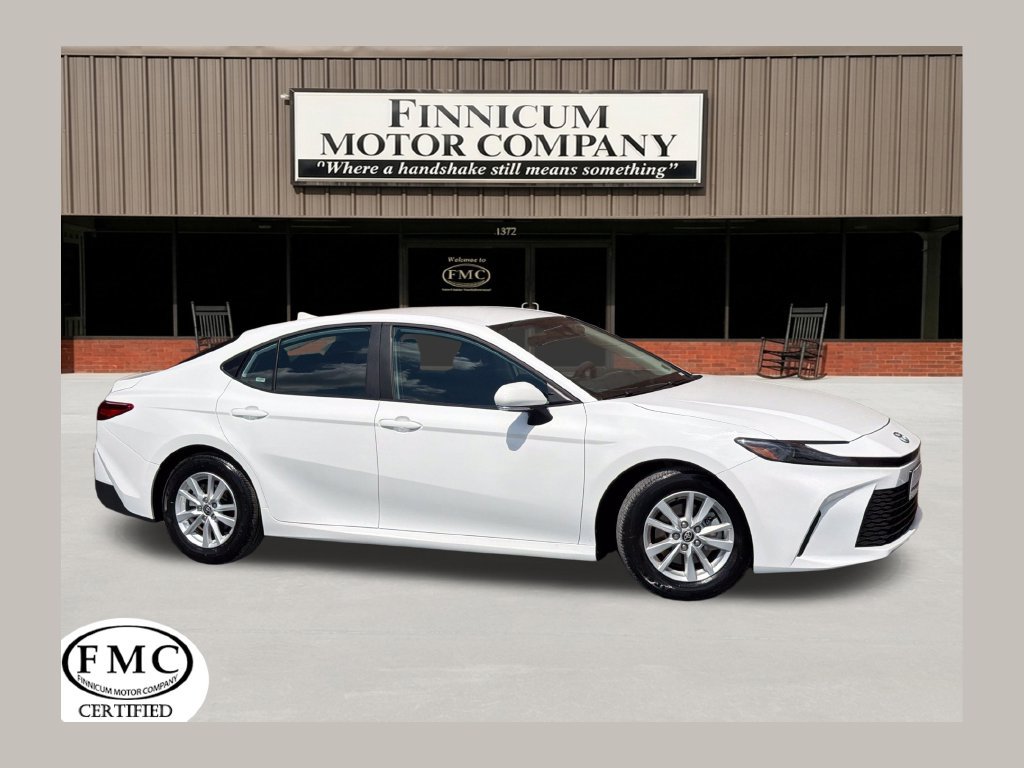 Used 2026 Toyota Camry LE FWD image 1