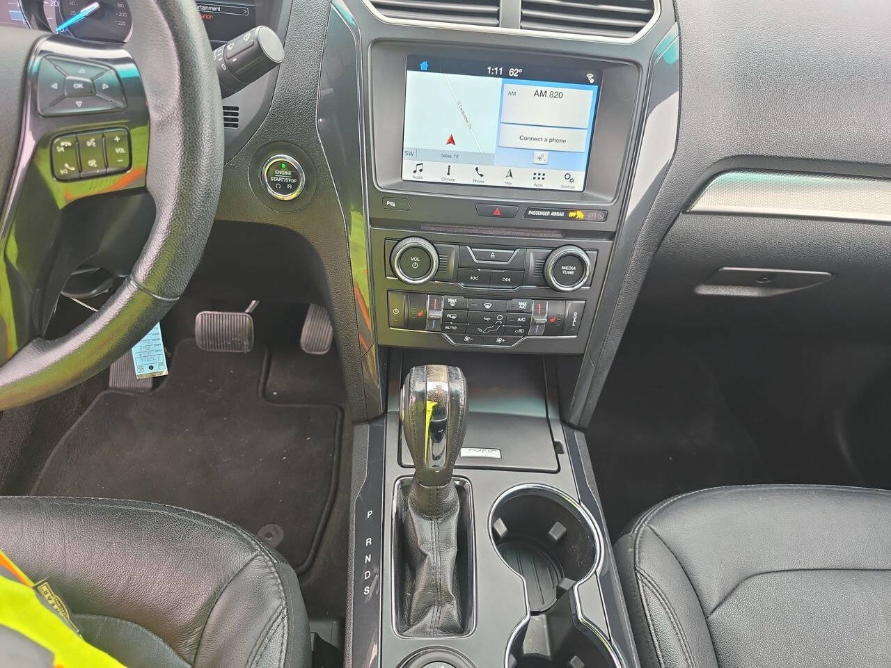 Used 2018 Ford Explorer XLT w/ Equipment Group 202A AWD/4WD image 13