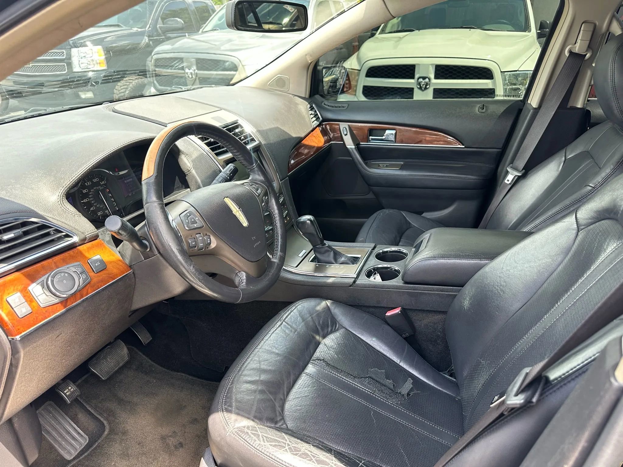 Used 2013 Lincoln MKX FWD w/ Wood Pkg image 13