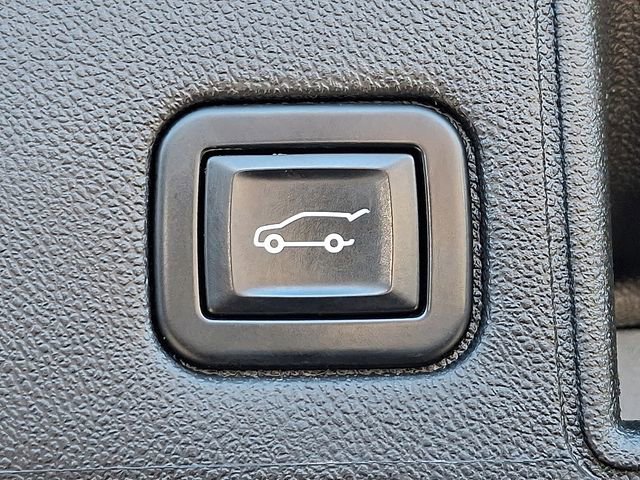 Used 2022 GMC Terrain AT4 image 29