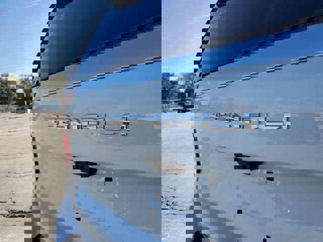 New 2026 GMC Yukon XL Denali w/ Denali Reserve Package image 9