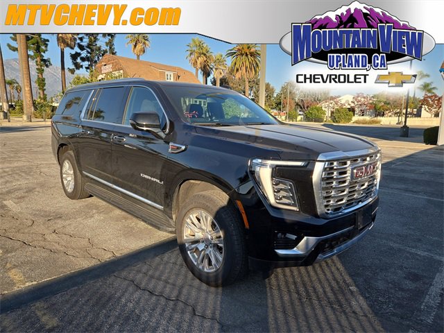 Used 2025 GMC Yukon XL Denali image 1