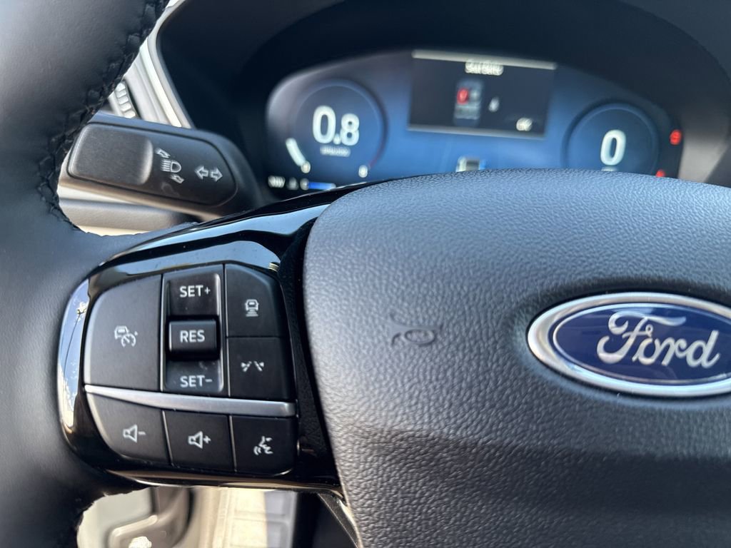 Used 2023 Ford Escape Platinum image 24