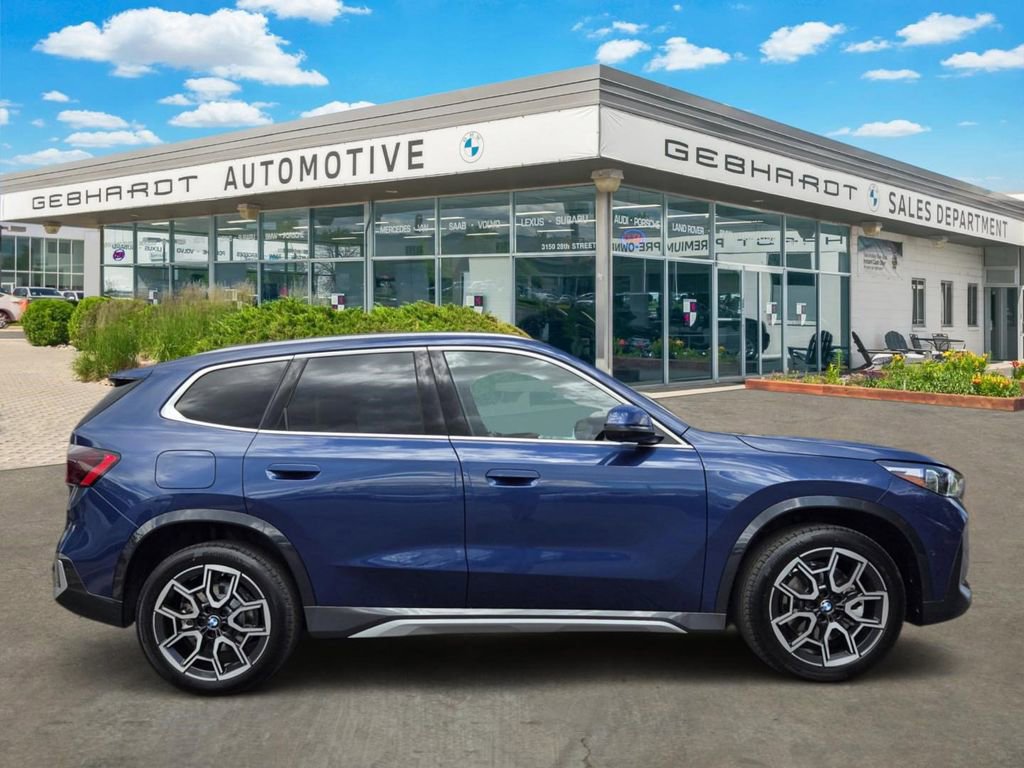 Certified 2025 BMW X1 xDrive28i w/ Technology Package AWD/4WD image 4
