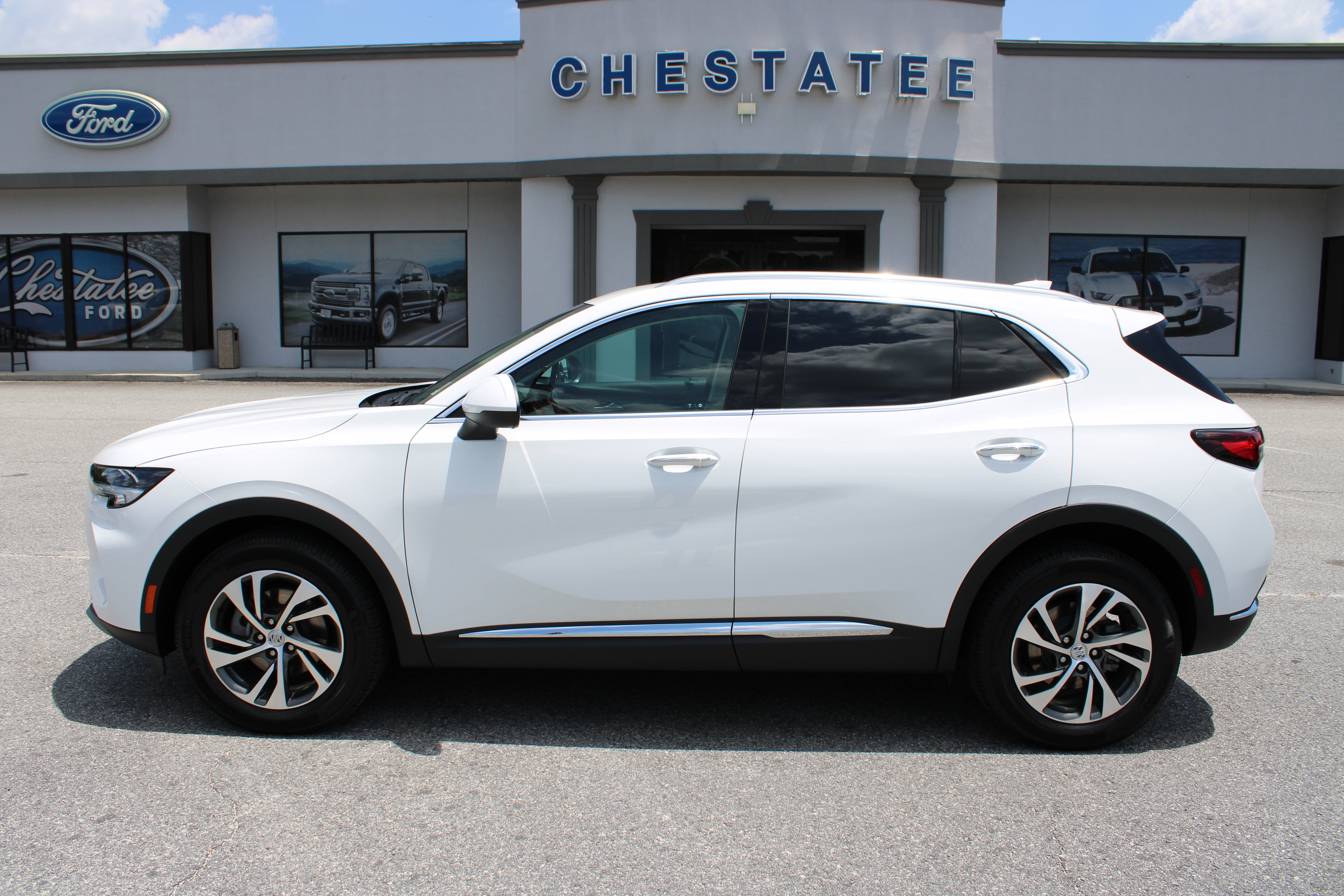 Used 2023 Buick Envision Essence AWD/4WD video 1