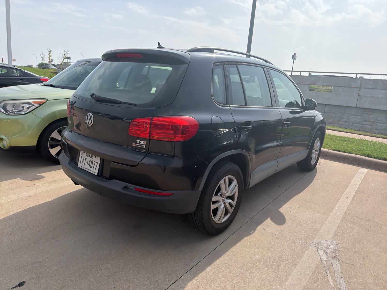 Used 2016 Volkswagen Tiguan S AWD/4WD image 6