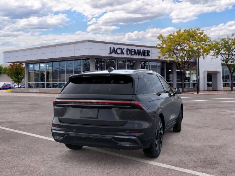 New 2026 Lincoln Nautilus Reserve w/ Jet Appearance Package AWD/4WD image 8