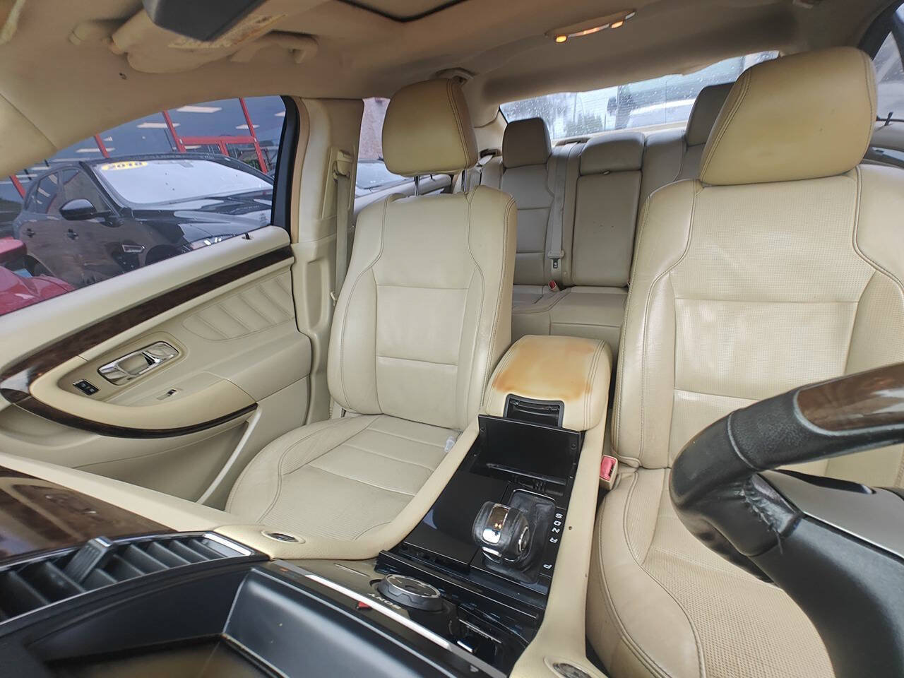 Used 2013 Ford Taurus Limited FWD image 13