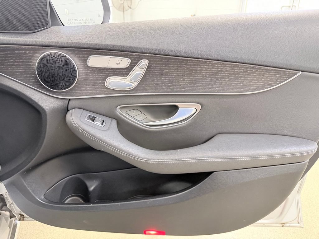 Used 2020 Mercedes-Benz C 300 Sedan image 36